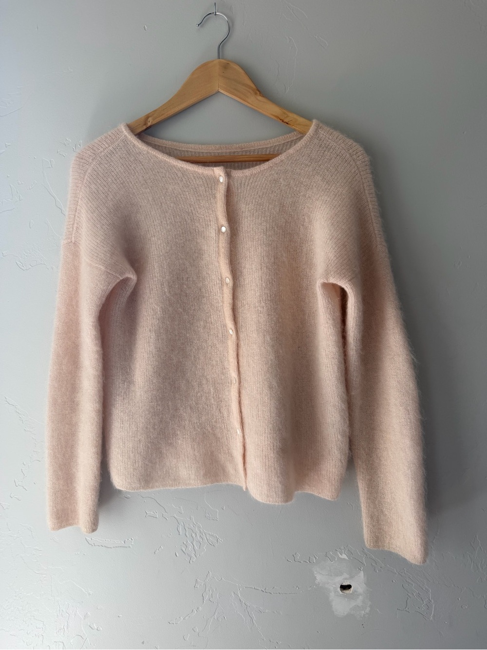 Sezane Gaspard Cardigan in Soft Pink S - Picture 2 of 6